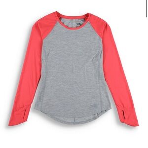 The North Face Motivation Long Sleeve Crew Women's Medium Flash Dry Thumb Holes